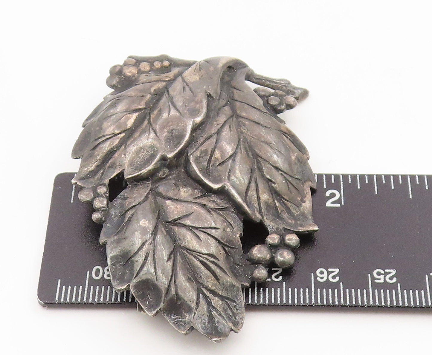 925 Sterling Silver Vintage Brooch DANECRAFT Etched Grape Leaves Pin BP12126