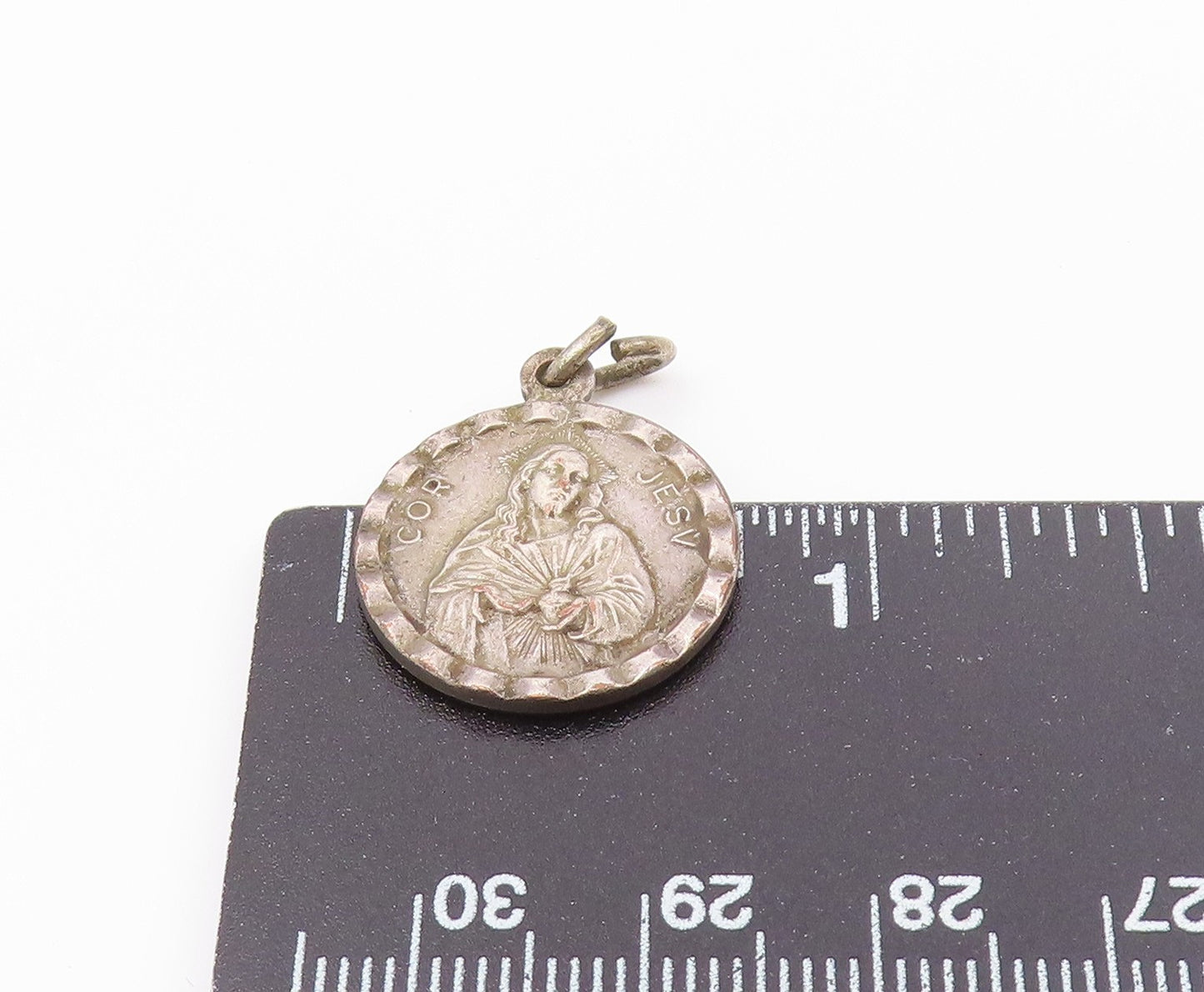 925 Sterling Silver Vintage Petite Round Religious Figures Pendant PT17150
