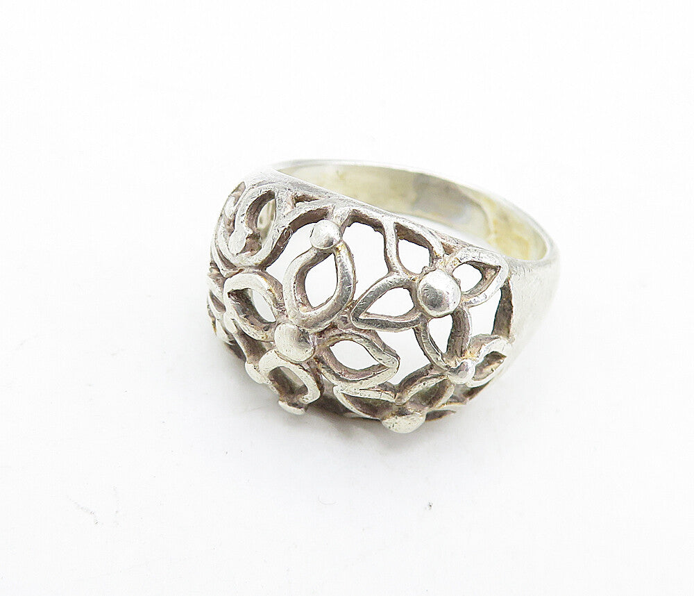 925 Sterling Silver Vintage Open Flowers Motif Dome Band Ring Sz 8.5 RG7084