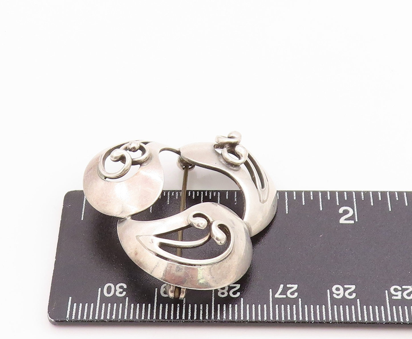 925 Sterling Silver Vintage Brooch DENMARK Swirly Floral Design Cutout BP11711