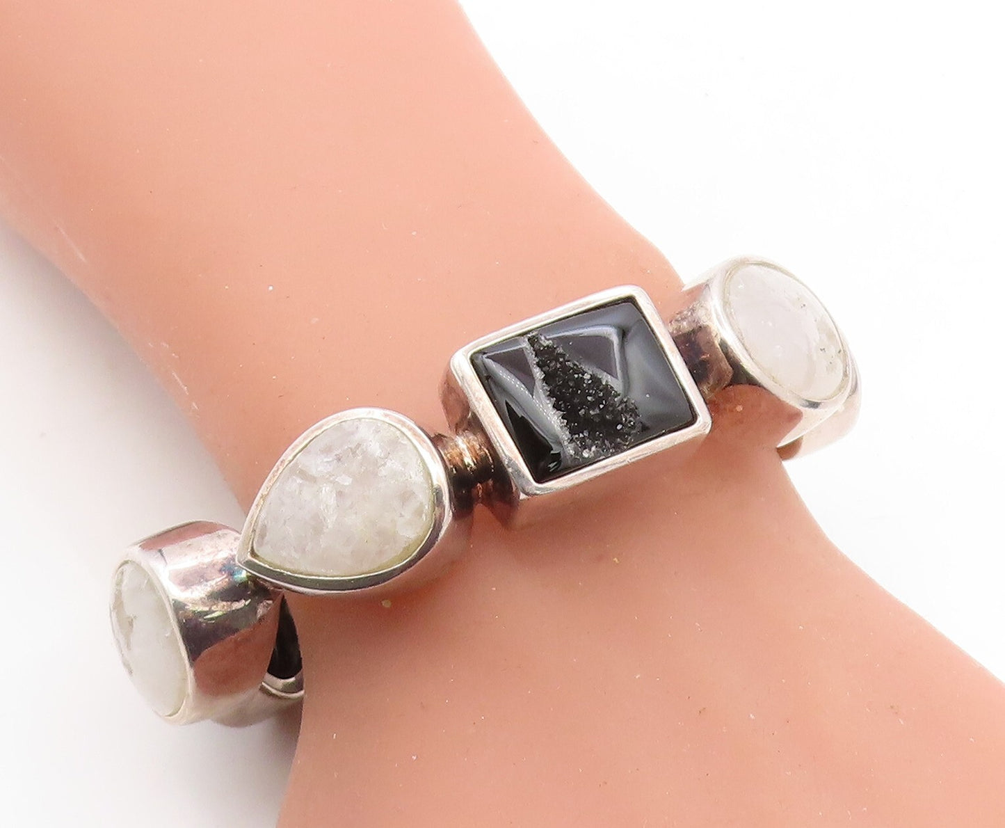 ISHARYA 925 Silver Quartz & Black Agate Multi Shape Cuff Bracelet BT3057