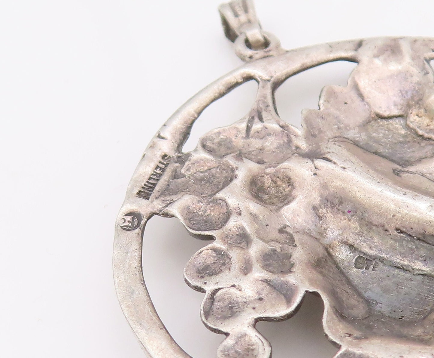 925 Sterling Silver Vintage Pendant Antique Cutout Grape Cluster Plant PT23585