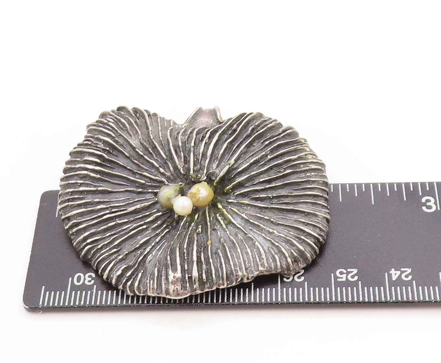 925 Sterling Silver Vintage Brooch ISRAEL Pearl Dark Tone Ribbed Leaf BP11860