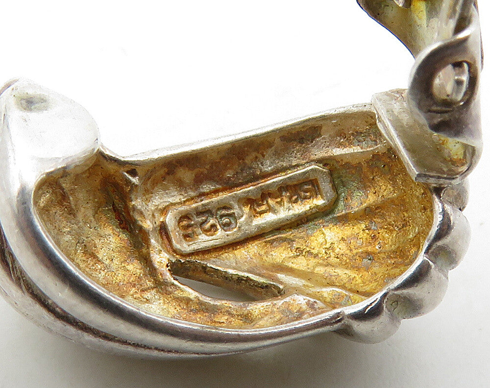 ISRAEL 925 Sterling Silver Vintage Shiny Fluted Non Pierce Earrings EG8298