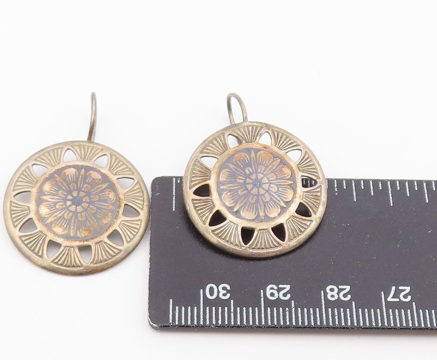 925 Sterling Silver Vintage Earrings Bold Etched Floral Mandala Cutout EG14481