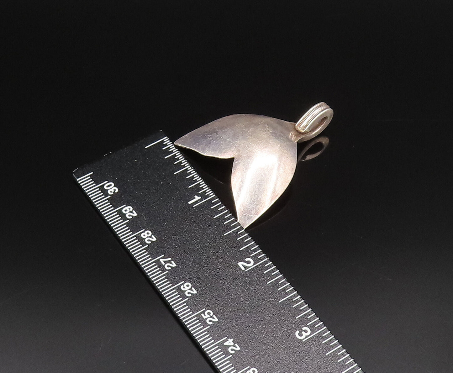 925 Sterling Silver Vintage Minimalist Whale Tail Dome Pendant PT21746