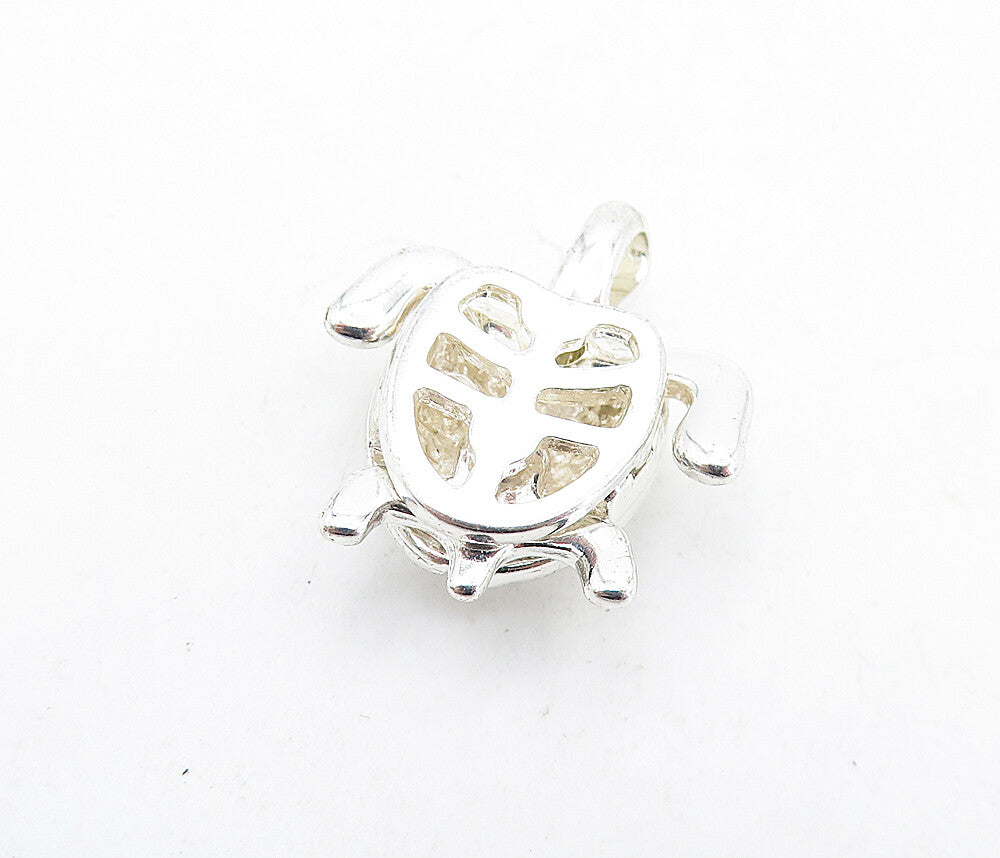 925 Sterling Silver Shiny Petite Sea Turtle Motif Pendant (MOVES) PT4004
