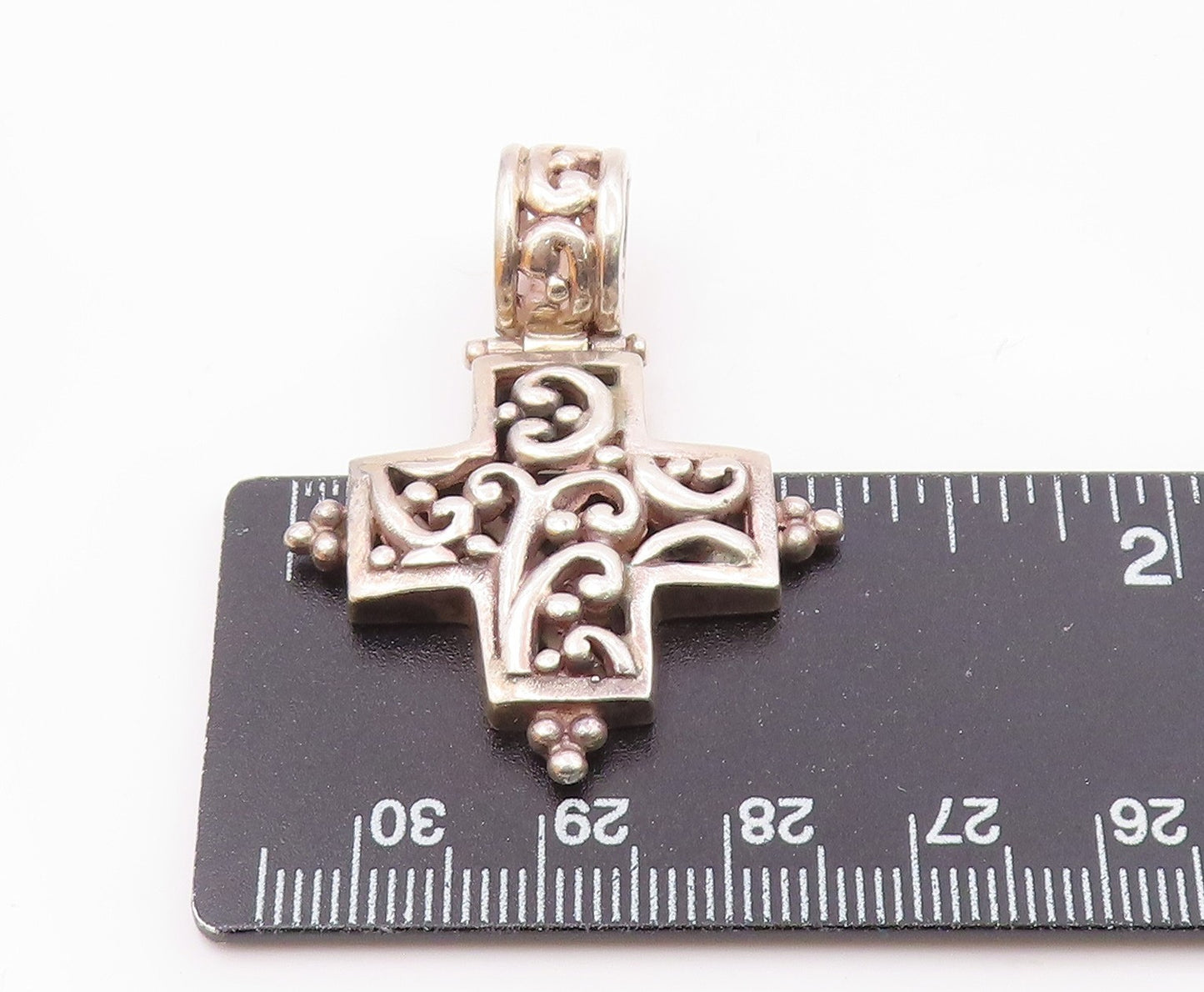 925 Sterling Silver Vintage Shiny Pretzel Swirl Detail Cross Pendant PT14711