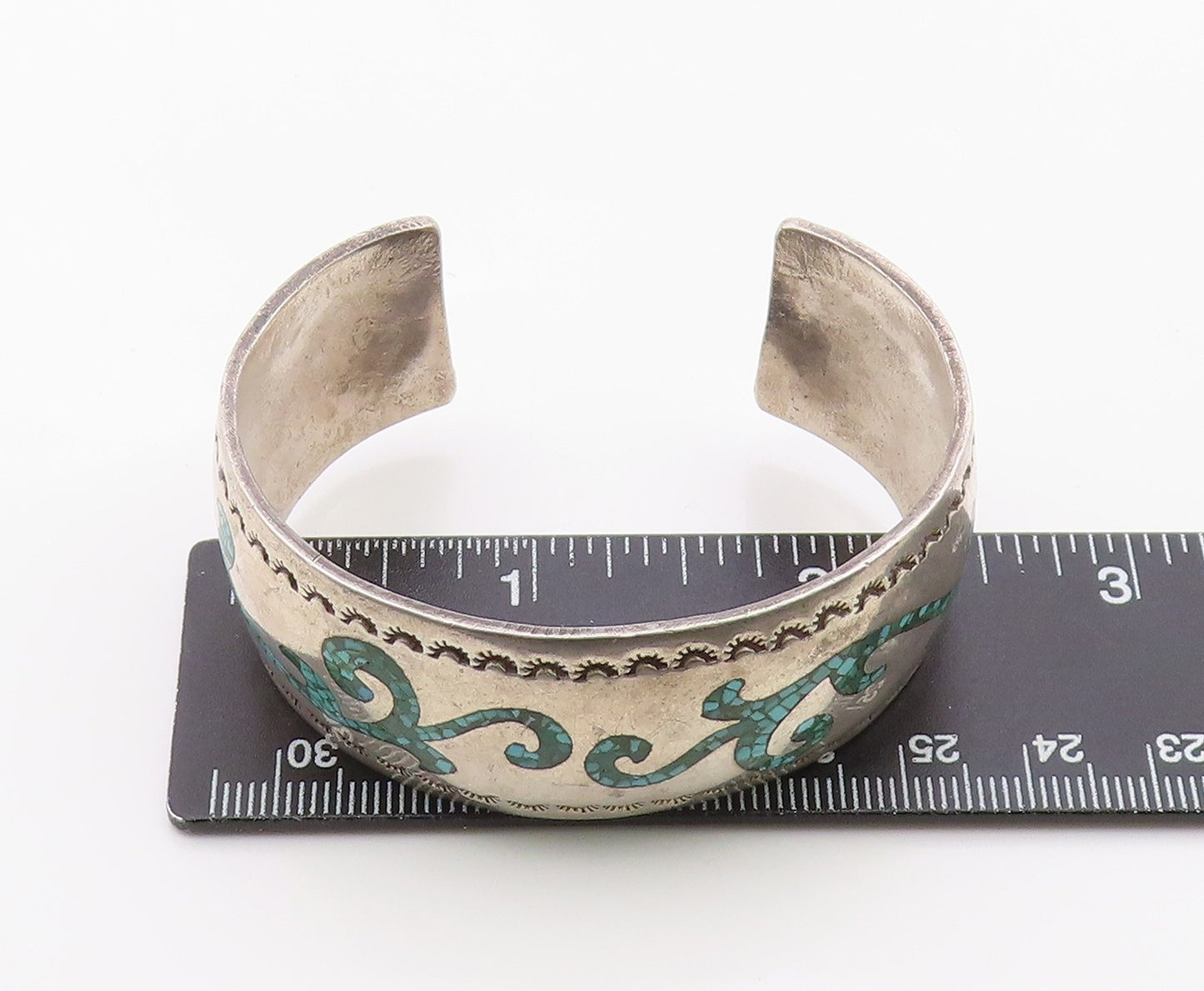 925 Sterling Silver Vintage Bracelet NAVAJO ZUNI Crushed Turquoise Cuff BT12097