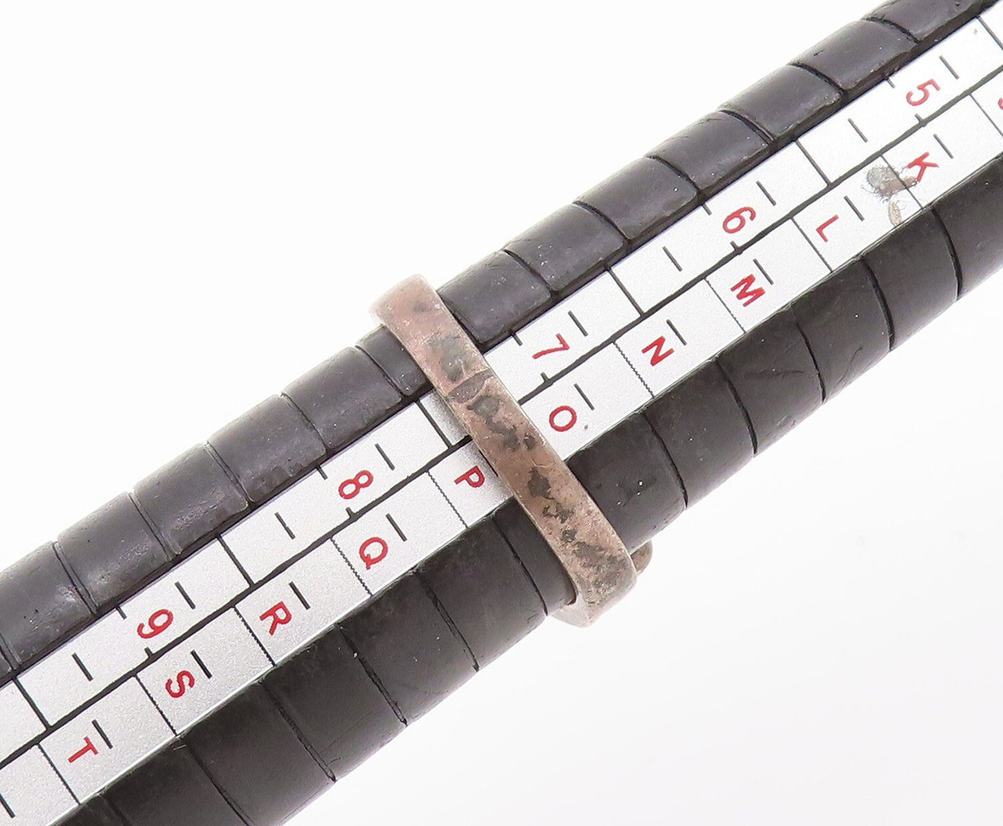 925 Sterling Silver Vintage Ring Dark Tone Designer Cutout Hearts Sz 7 RG31904