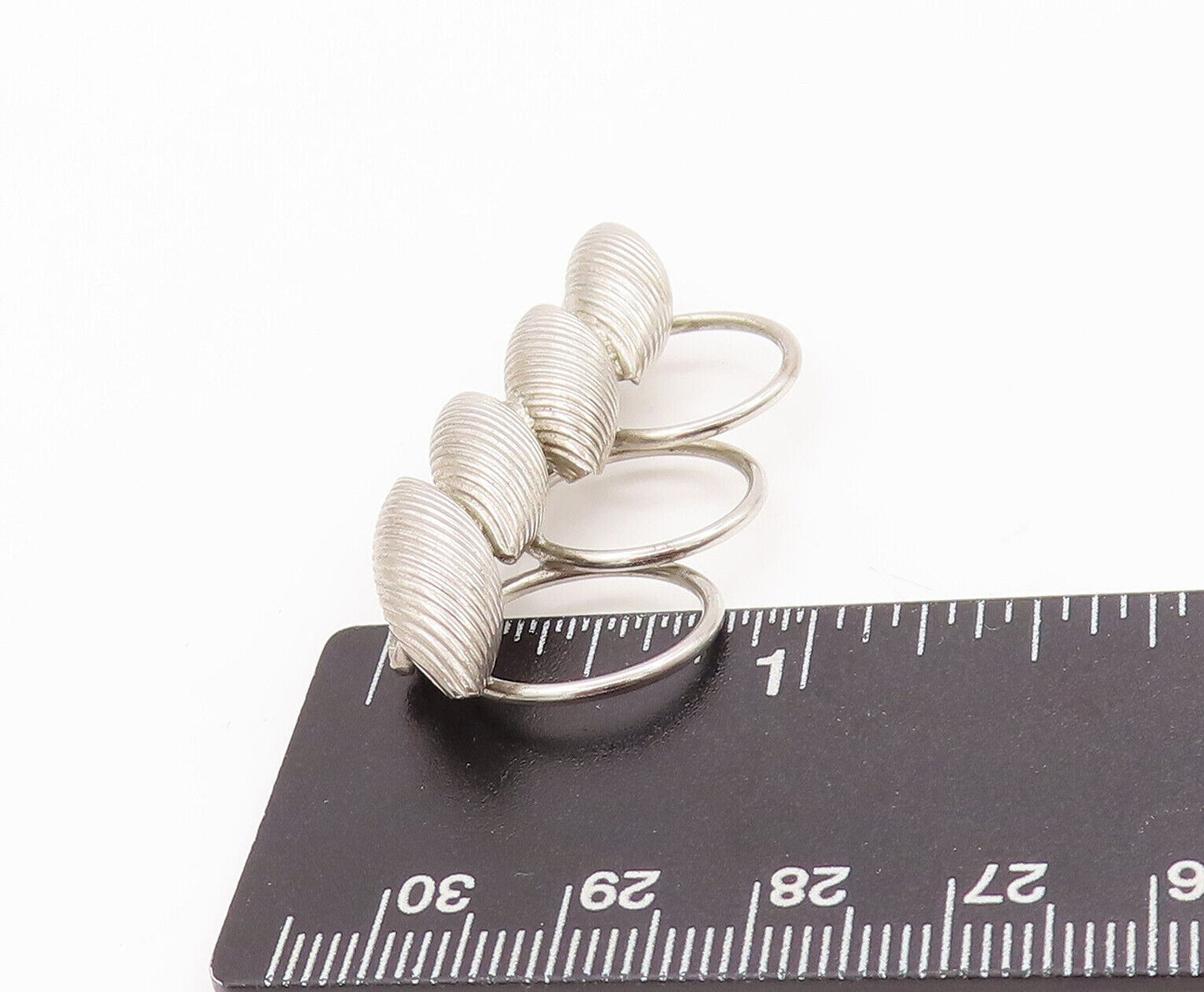 925 Sterling Silver Vintage Brooch Pin Designer Rings & Grooved Leaves BP10885