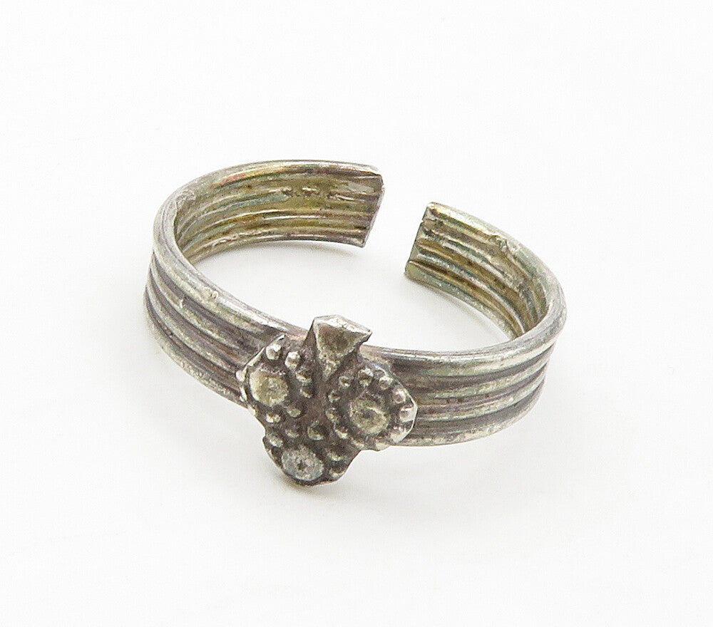 925 Sterling Silver Vintage Dark Tone Floral Ribbed Band Ring Sz 6 RG16582