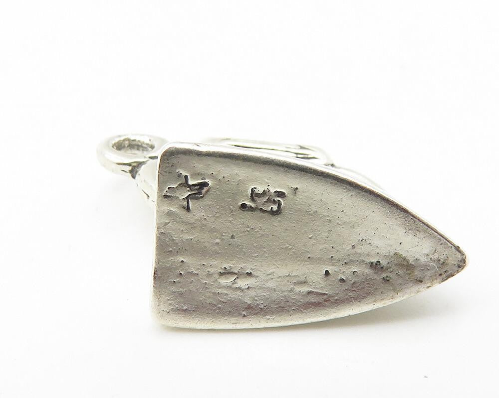 925 Sterling Silver Vintage Shiny Etched Detail Iron Motif Pendant PT8155
