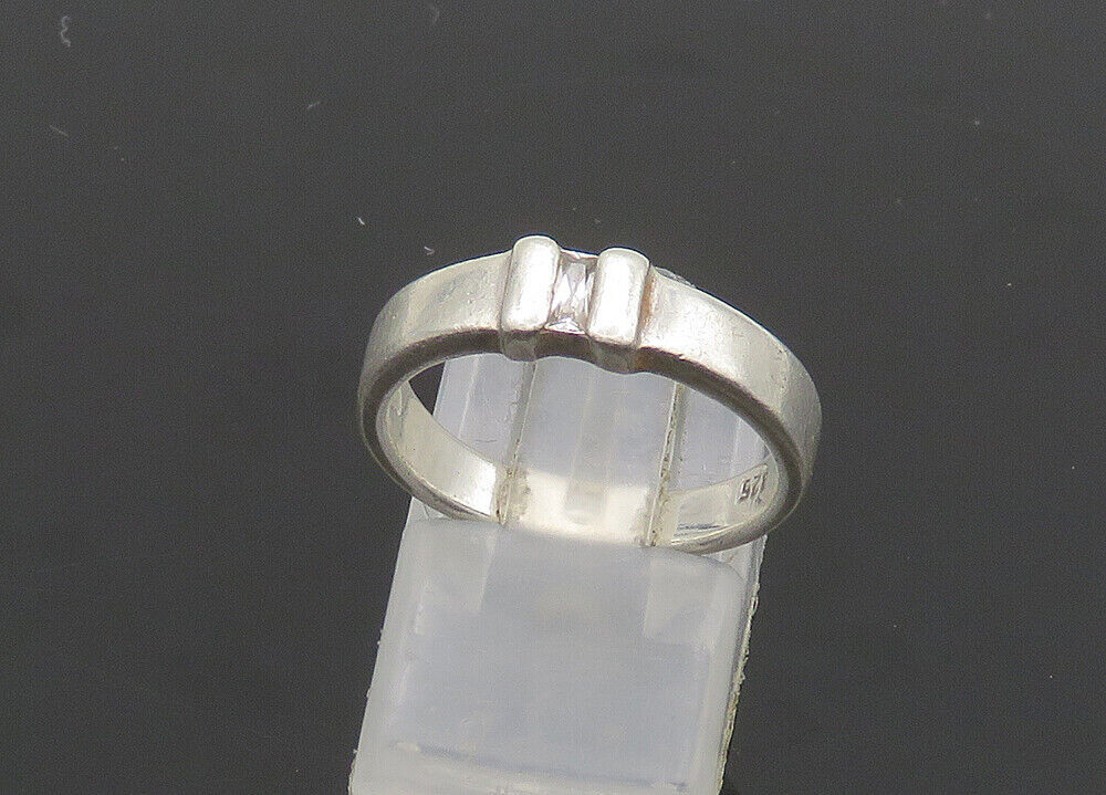 925 Sterling Silver Vintage Cubic Zirconia Smooth Band Ring Sz 6.5 RG20999
