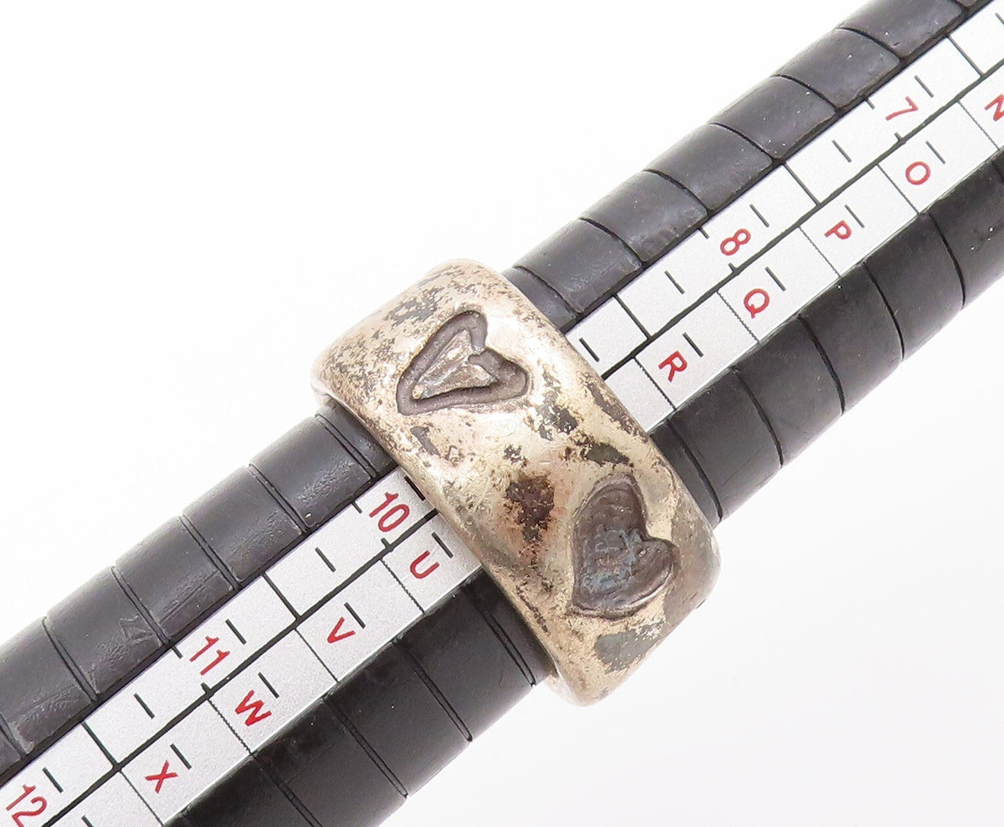 925 Sterling Silver Vintage Ring Dark Tone Etched Love Hearts SZ 9.5 RG32008