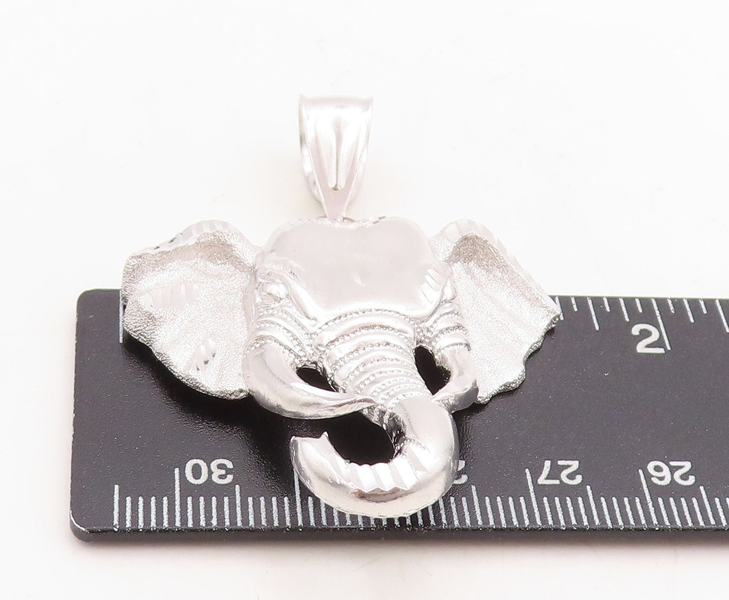 925 Sterling Silver Vintage Pendant Domed Carved Elephant Head PT23884