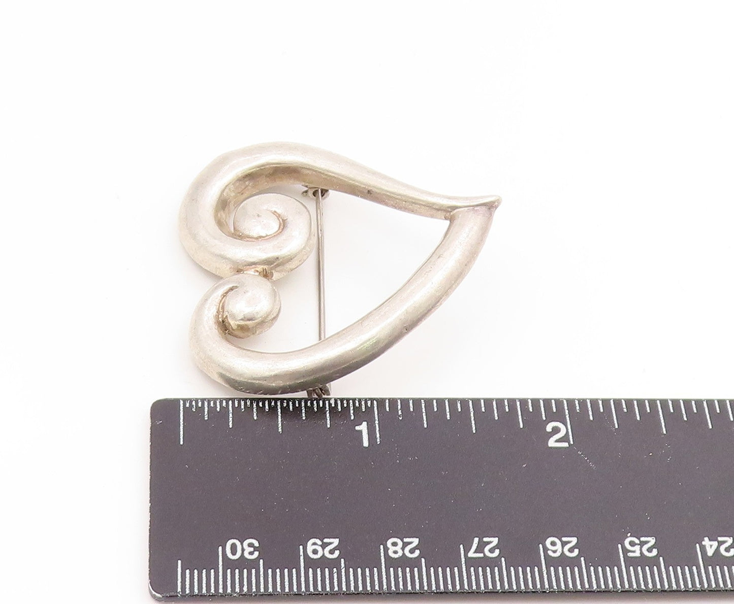 925 Sterling Silver Vintage Brooch Pin Modernist Swirly Open Love Heart BP12388