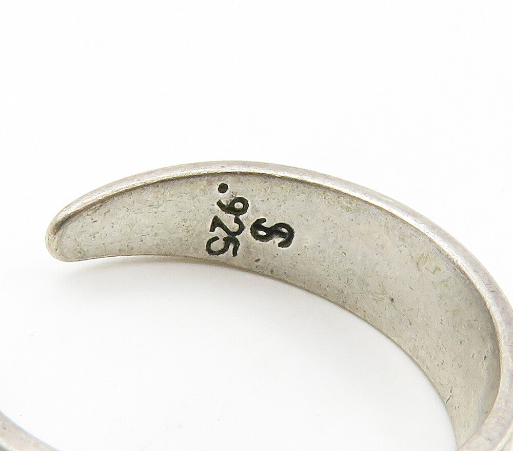 SHUBE 925 Sterling Silver Vintage Floral Pattern Petite Band Ring Sz 5.5 RG15238