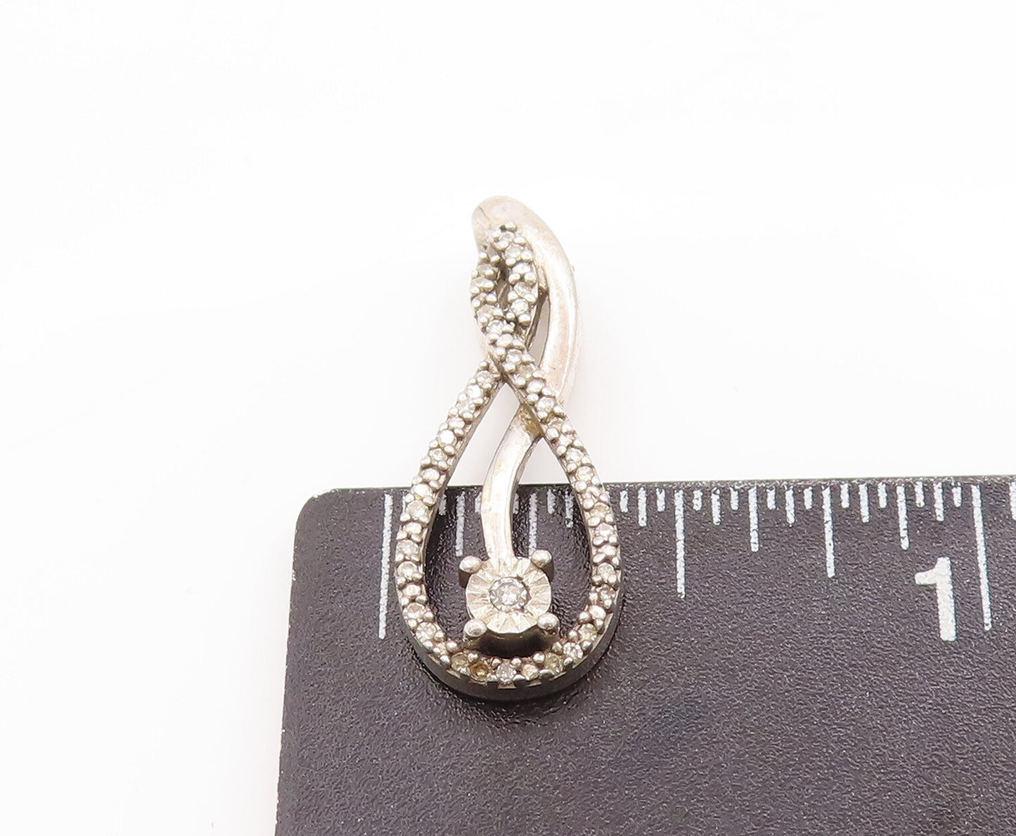 925 Sterling Silver Vintage Pendant Delicate Designer Diamonds Inlay PT23075