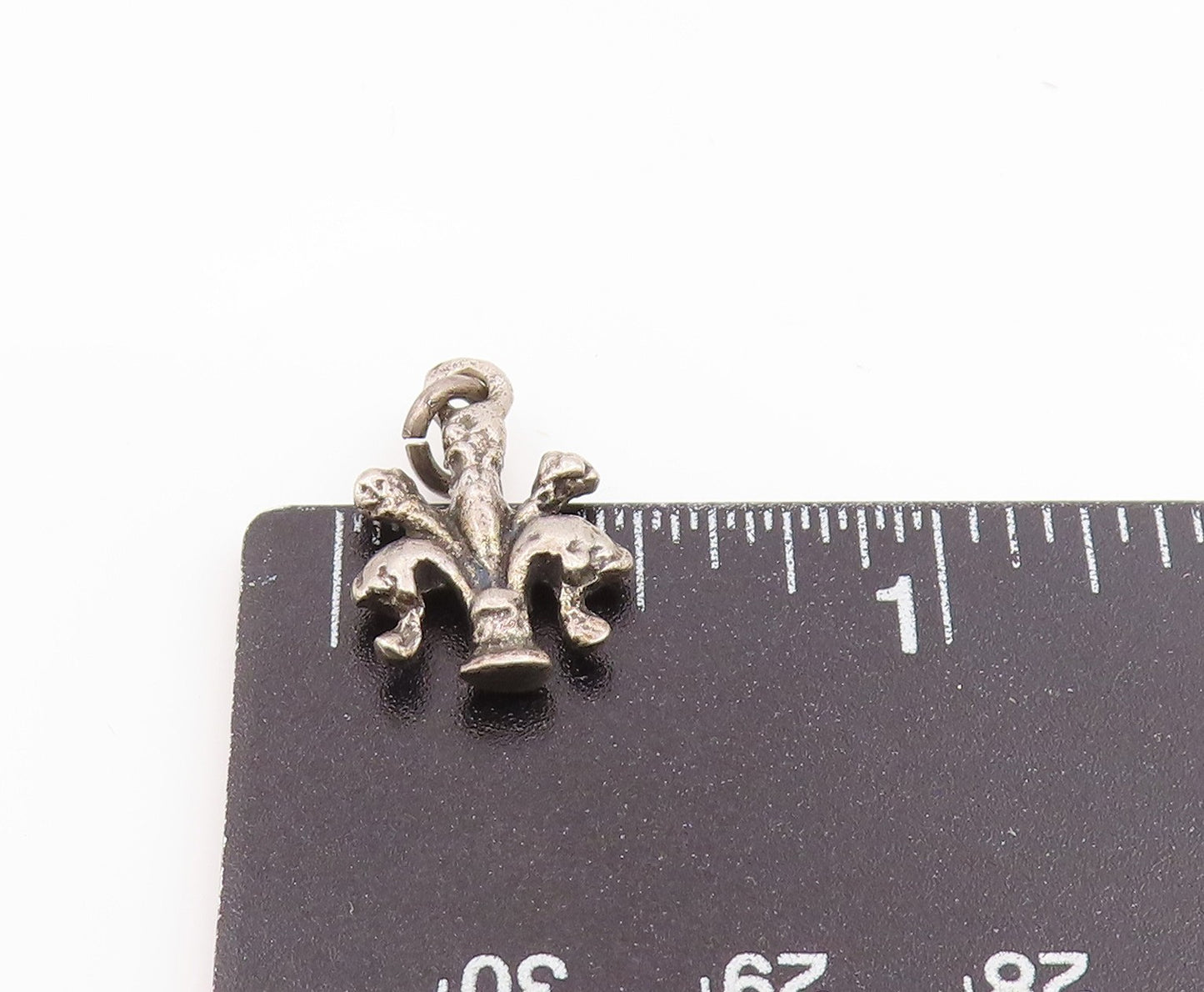925 Sterling Silver Vintage Petite Etched Detail Drop Pendant PT17747