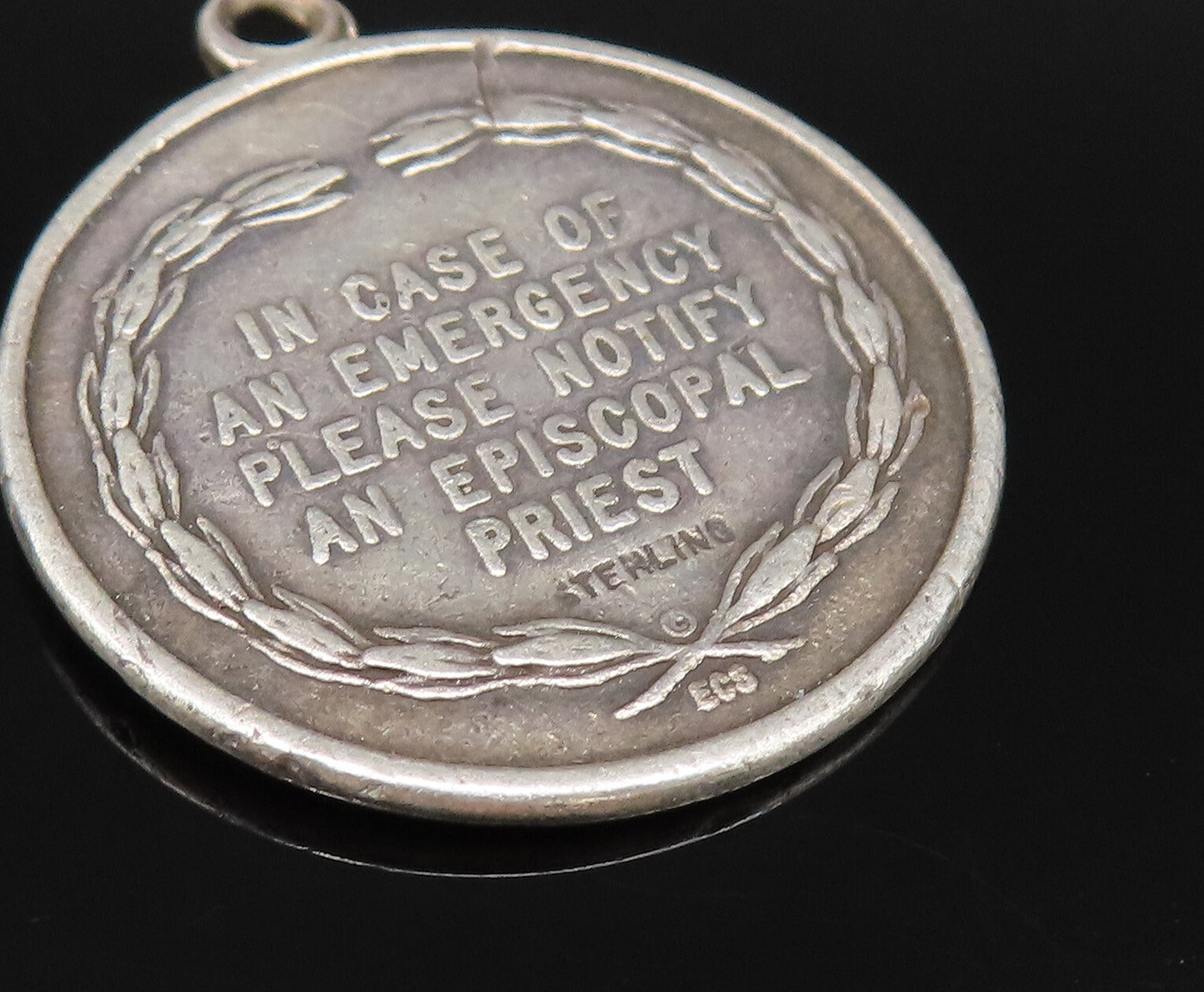 925 Sterling Silver Vintage Religious Jesus Christ Savior Medal Pendant PT21838