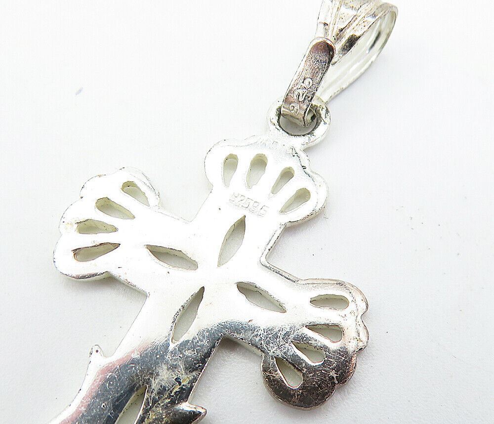 925 Sterling Silver Vintage Cutout Design Religious Cross Pendant PT4934