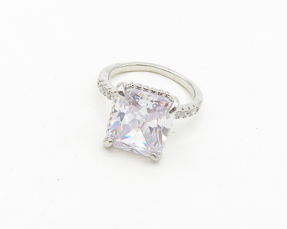 925 Sterling Silver Sparkling Cubic Zirconia Cocktail Ring Sz 6 RG18983
