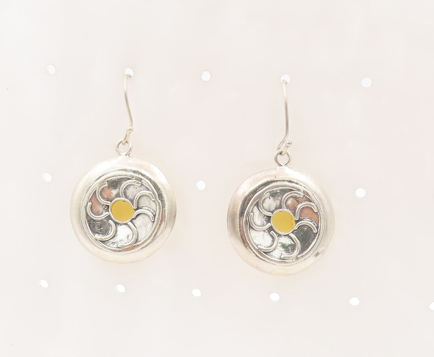 925 Sterling Silver Vintage Earrings Dangling Solid Carved Car Wheel EG13041