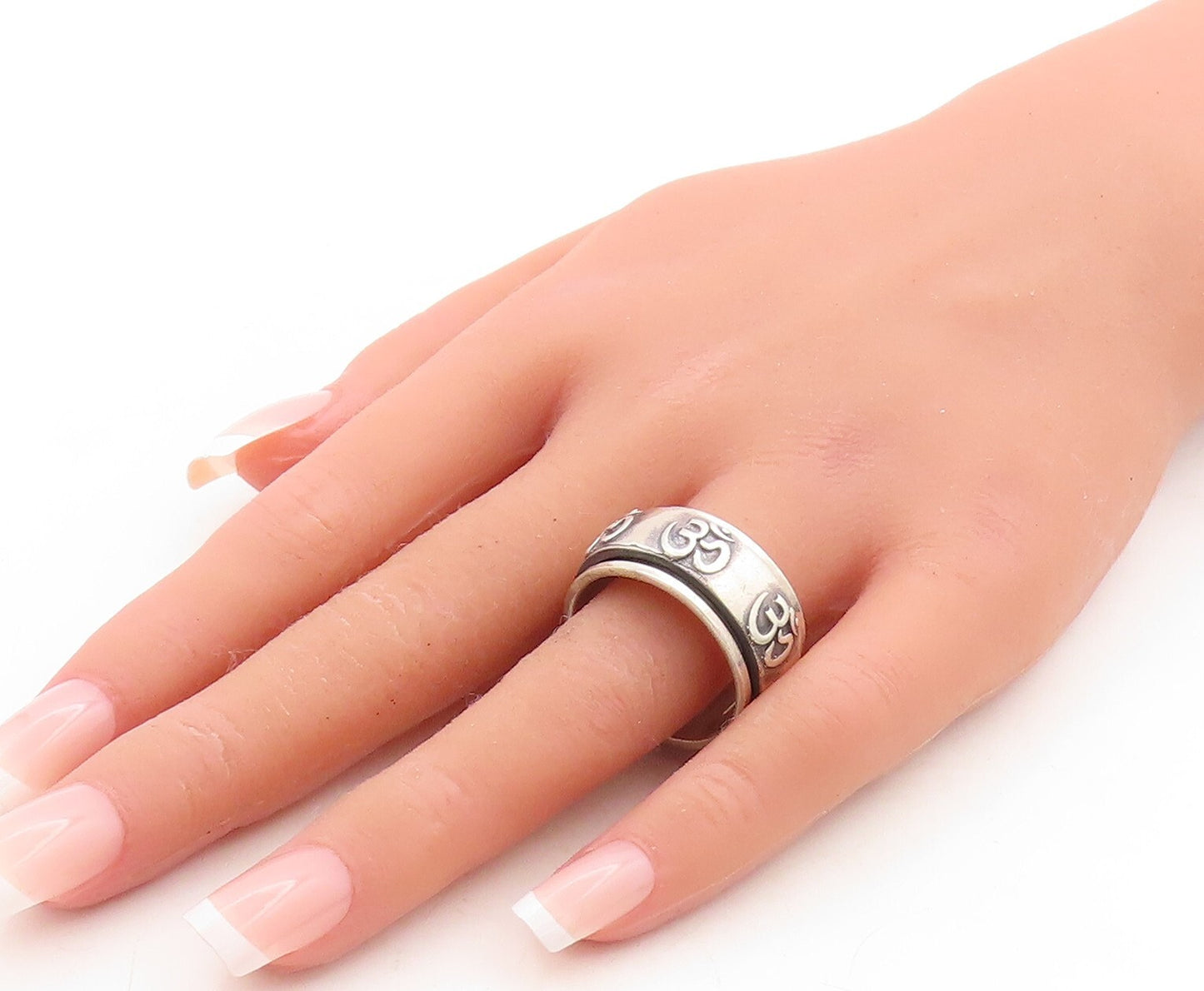 925 Sterling Silver Vintage Ring Spinner Religious OM Carved Sz 12 RG31597