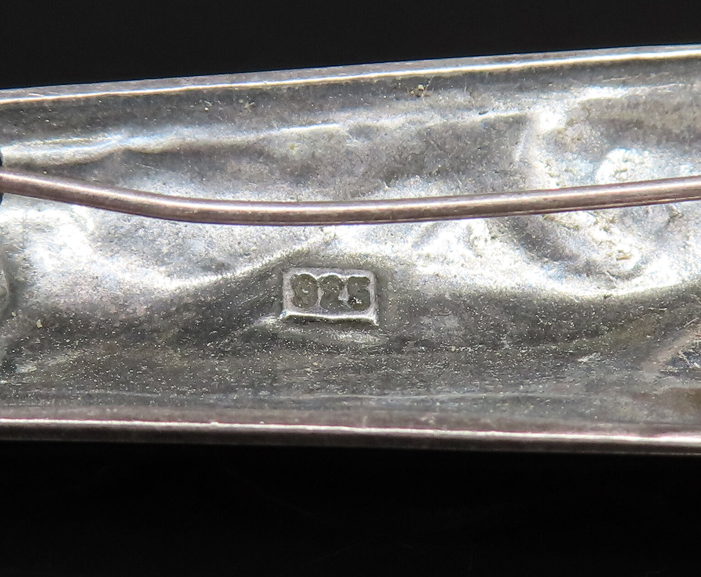 925 Silver Vintage Inlaid Rhinestone Carved Swirls Linear Brooch Pin BP9721