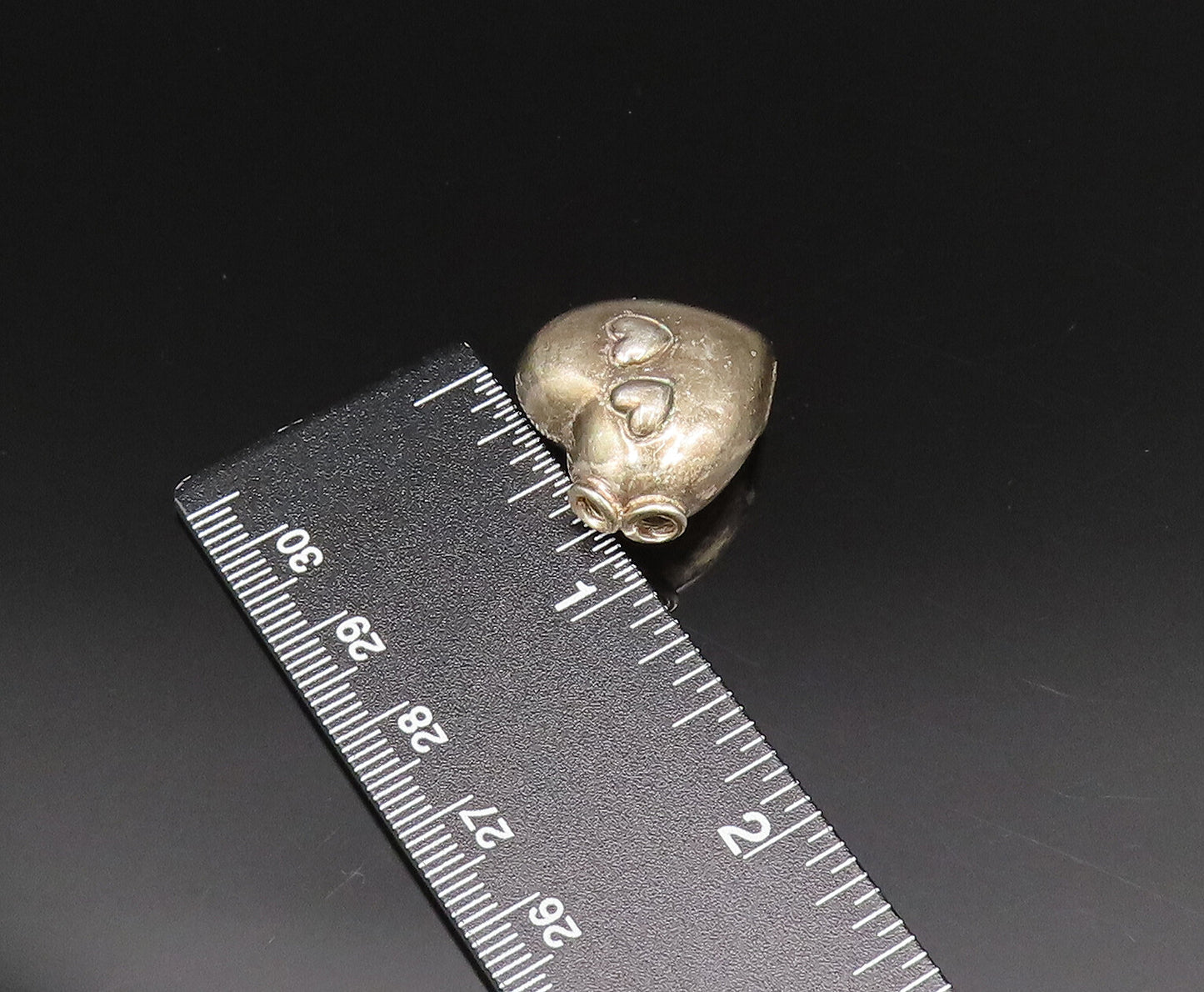 925 Sterling Silver Vintage Carved Double Love Heart Side Pendant PT21487