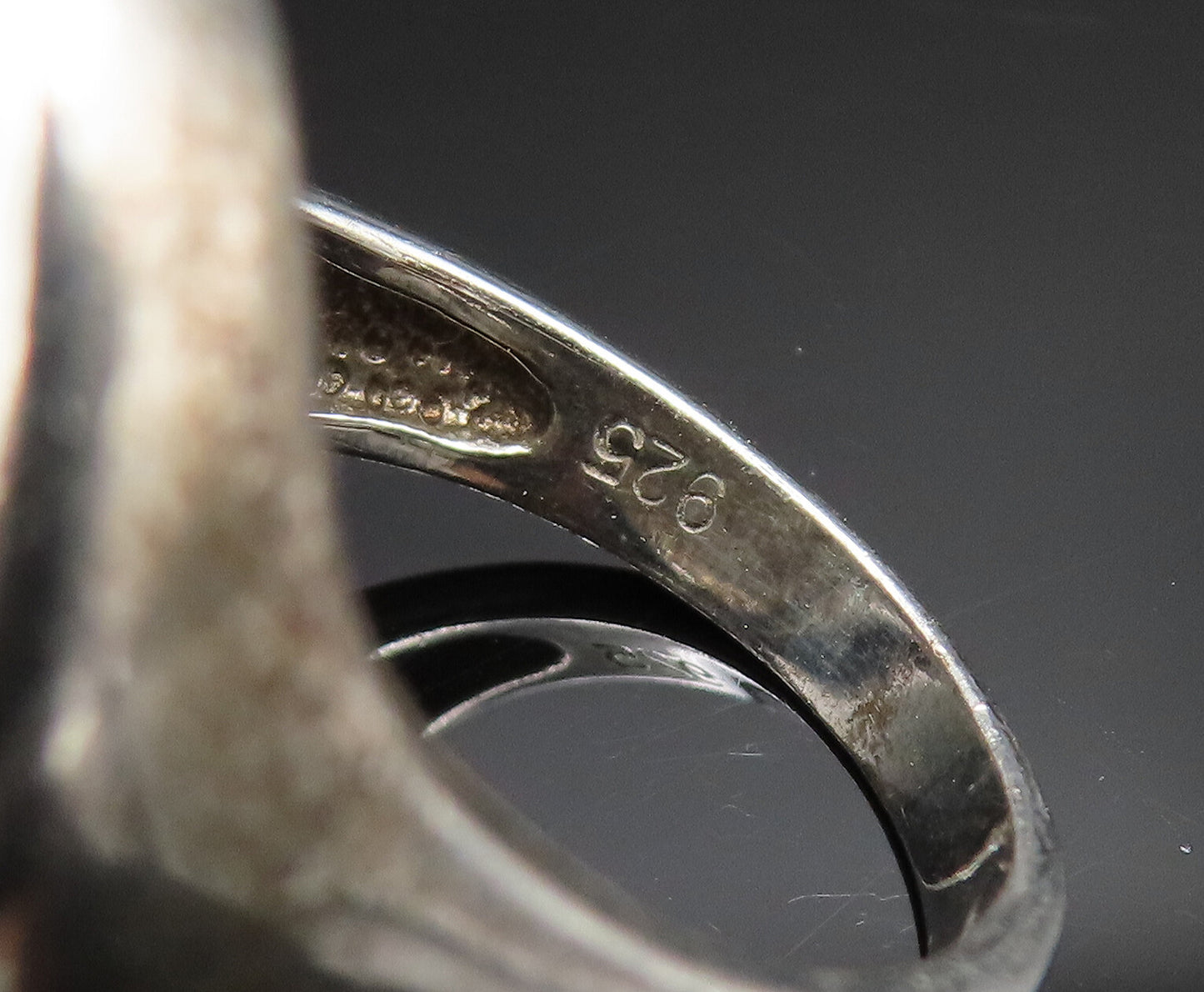 DAVID SIGAL 925 Silver Vintage Onyx & Topaz Spiral Wave Ring Sz 8 RG24882
