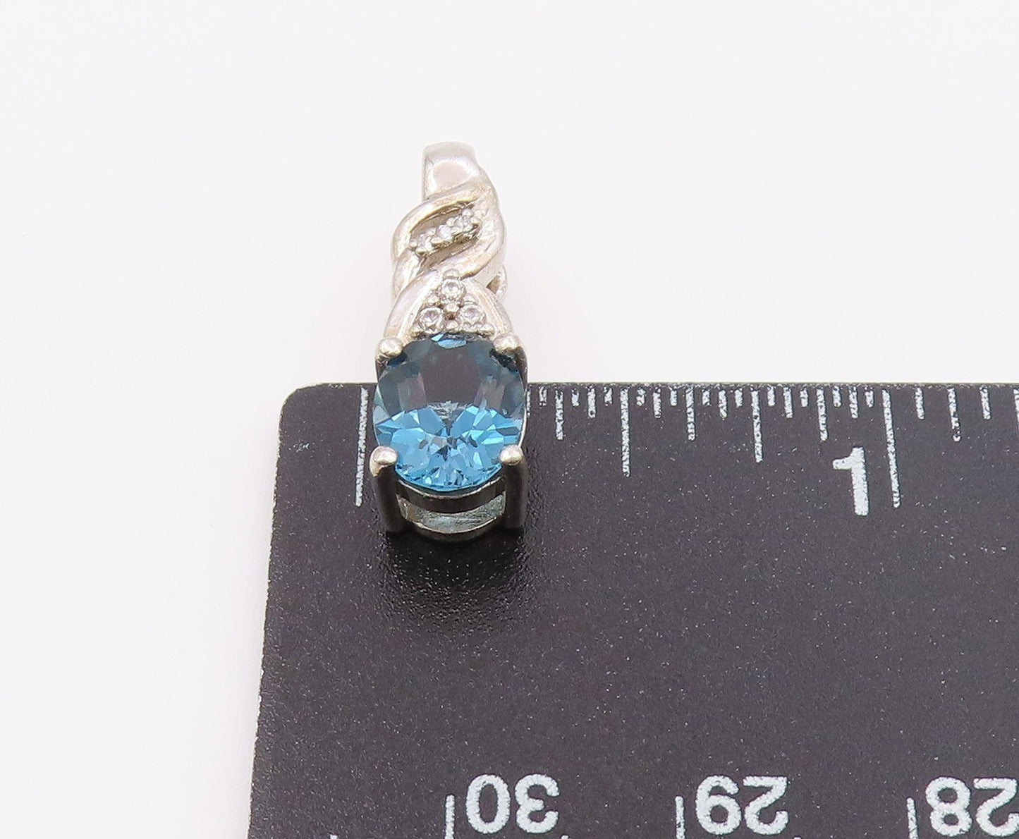 925 Sterling Silver Vintage Shiny Prong Set Blue Topaz Pendant PT15849