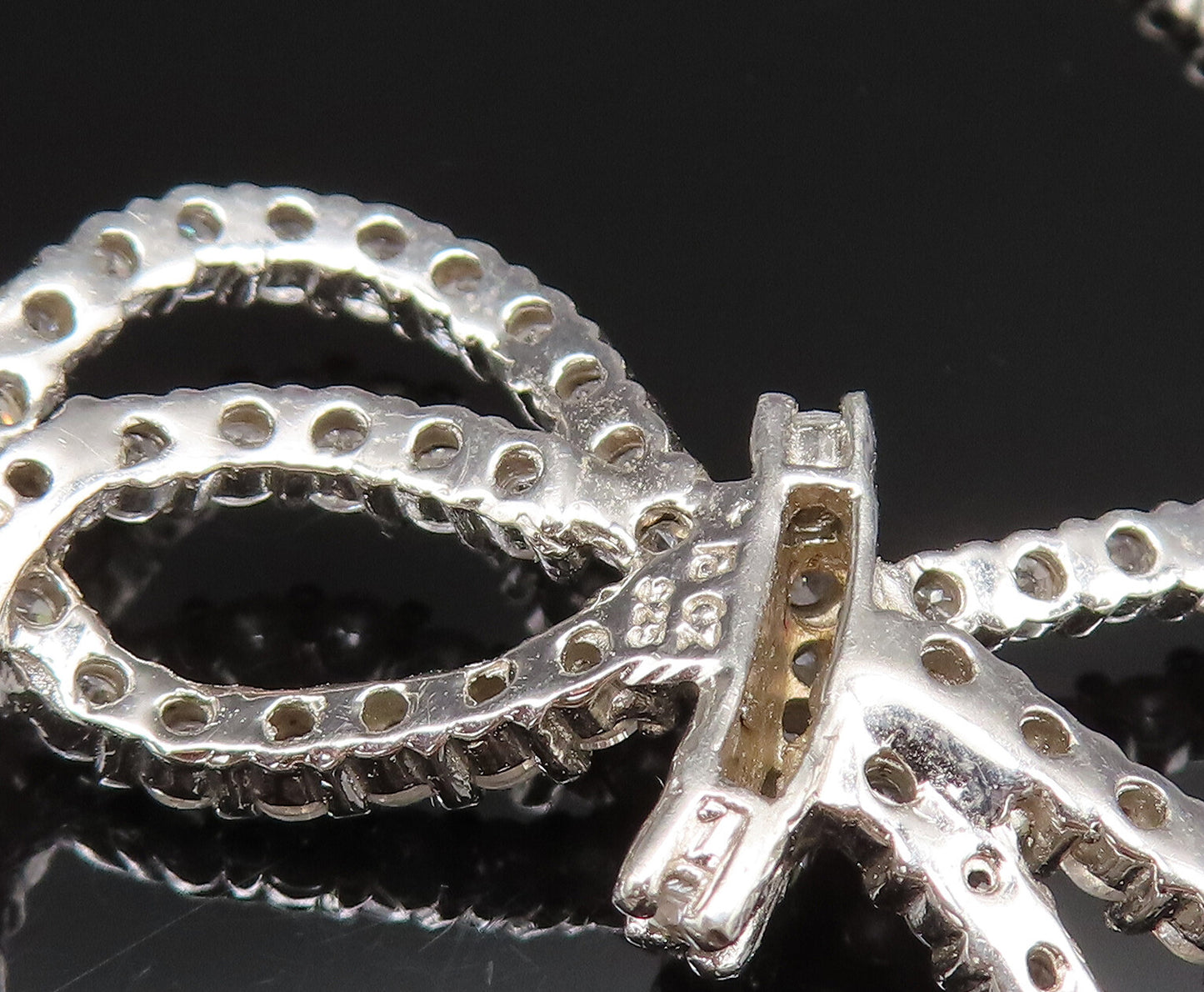 925 Sterling Silver Vintage Dainty Sparkly Topaz Bow Tie Necklace NE3908