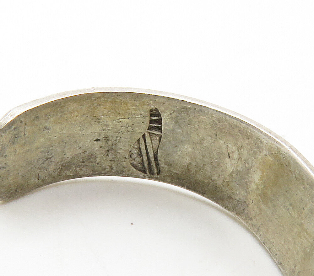 NAVAJO 925 Sterling Silver Vintage Etched Detail JHoop Earrings EG7788