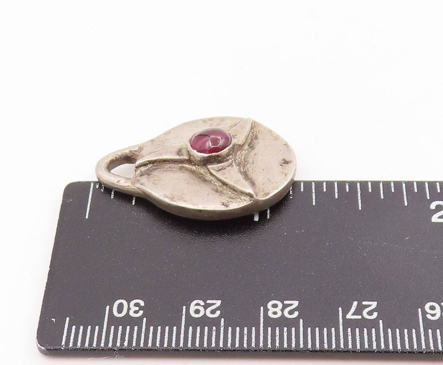 925 Sterling Silver Vintage Pendant Round Ruby Three Pointed Star Medal PT25446
