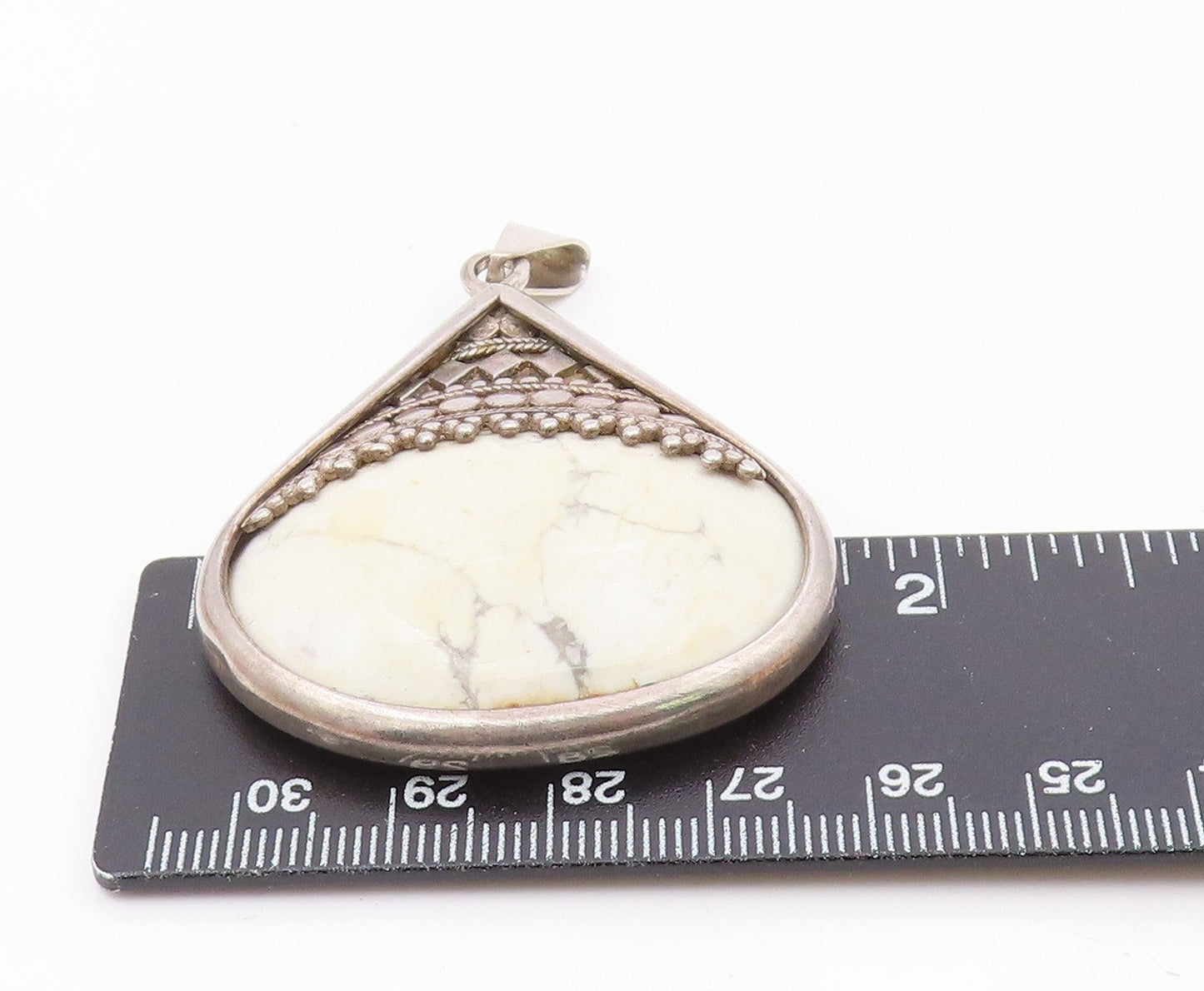 925 Sterling Silver Vintage Howlite Circle Pattern Detail Pendant PT11410