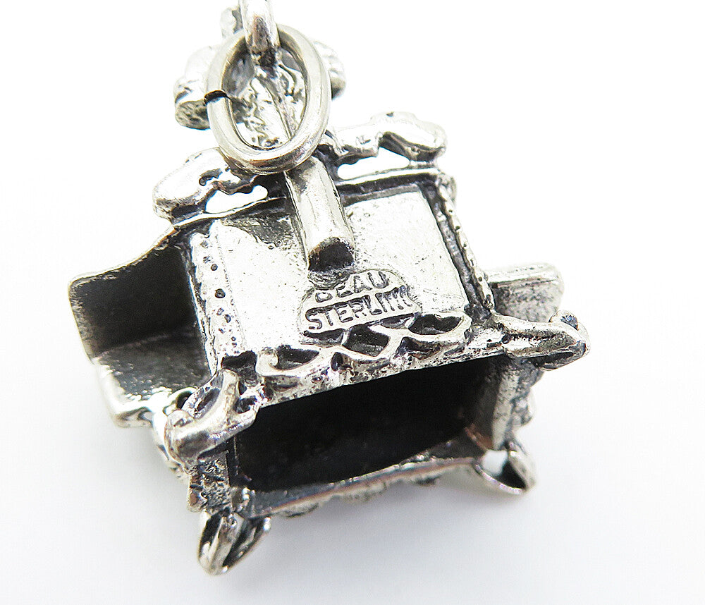 BEAU 925 Sterling Silver Vintage Old Fashioned Stove Drop Pendant PT6172