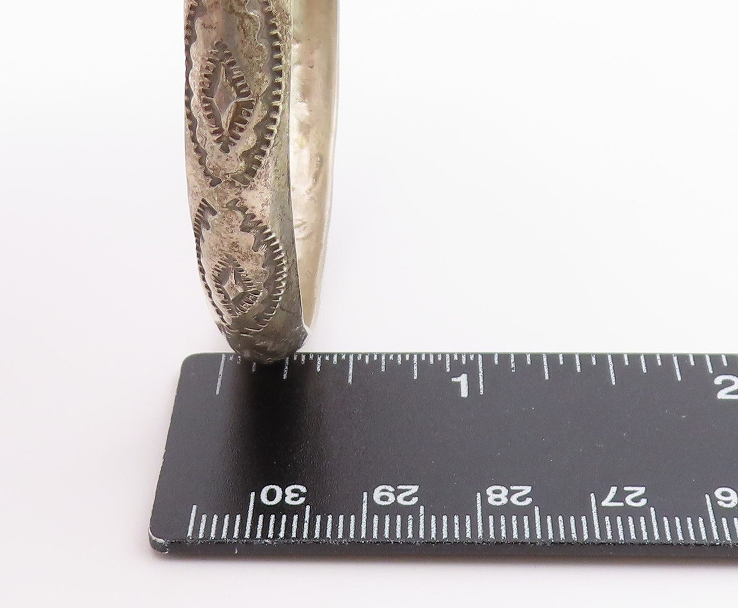 925 Sterling Silver Vintage Bracelet WILBUR TRACY NAVAJO Floral Bangle BT12159