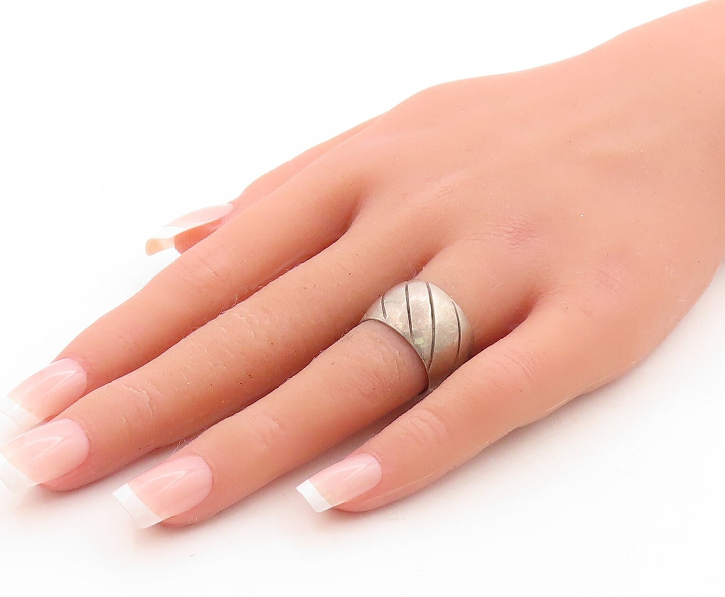 925 Sterling Silver Vintage Ring MEXICO Dark Tone Broad Grooved Sz 6.5 RG31554