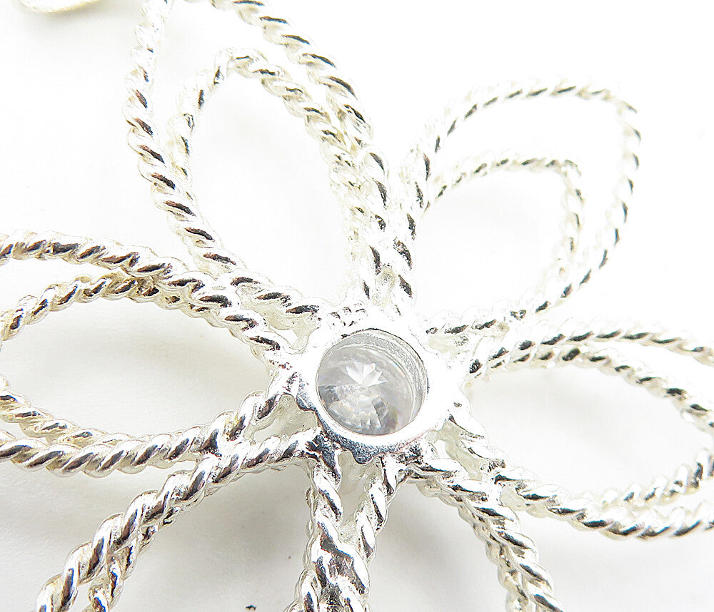 925 Sterling Silver Cubic Zirconia Twist Open Flower Motif Pendant PT3384