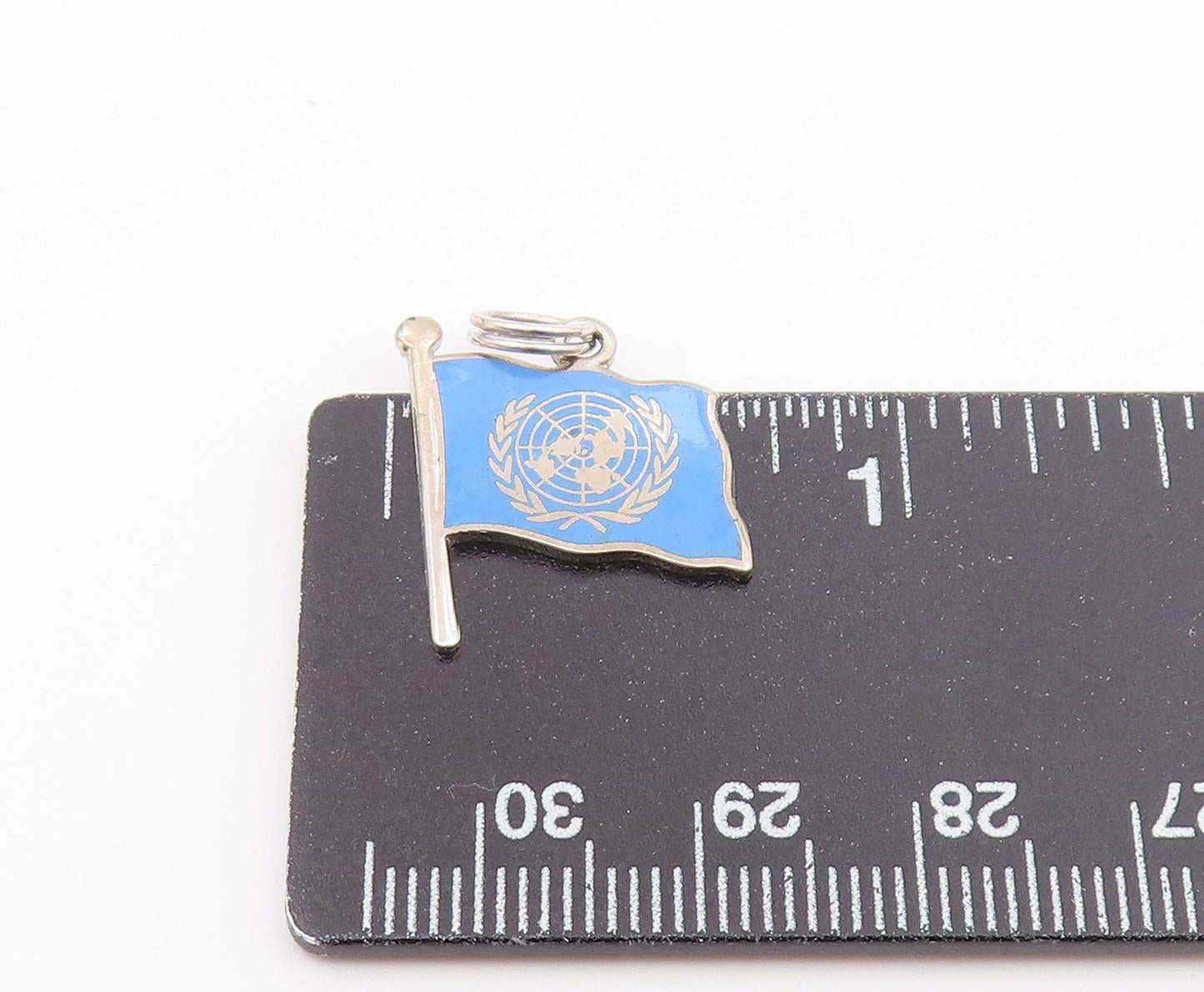 925 Sterling Silver Vintage Enamel Laurel Wreath & Globe Pendant PT19735