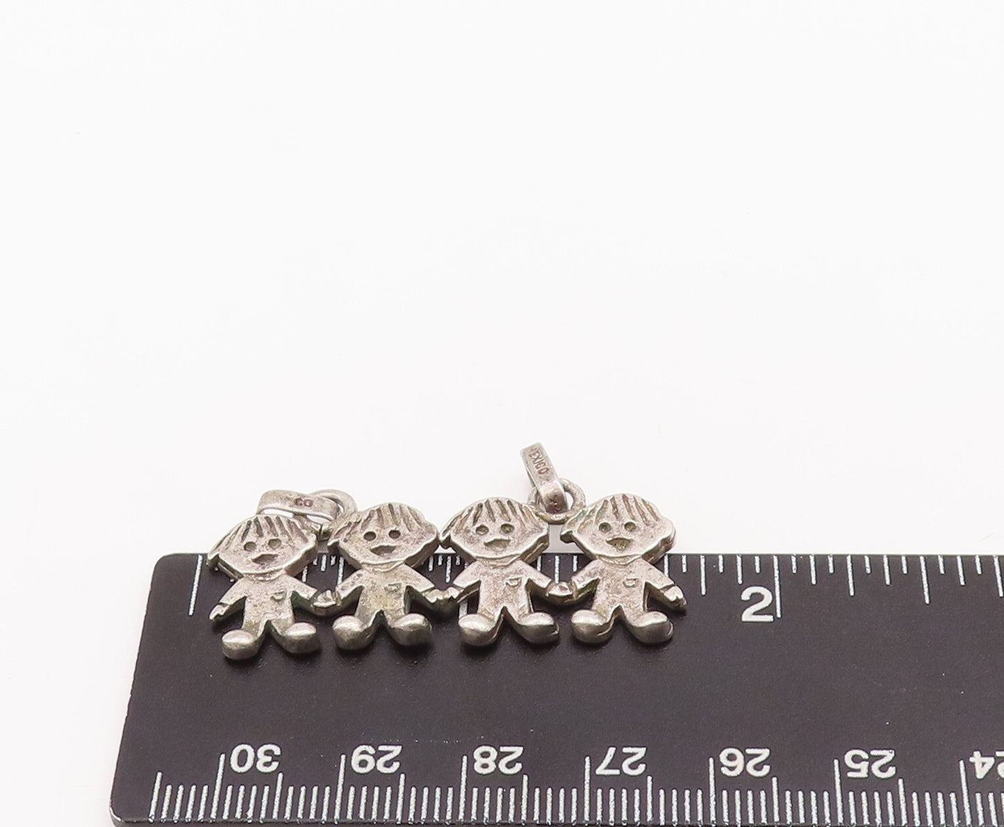 925 Sterling Silver Vintage Pendant Happy Children Holding Hands PT23424