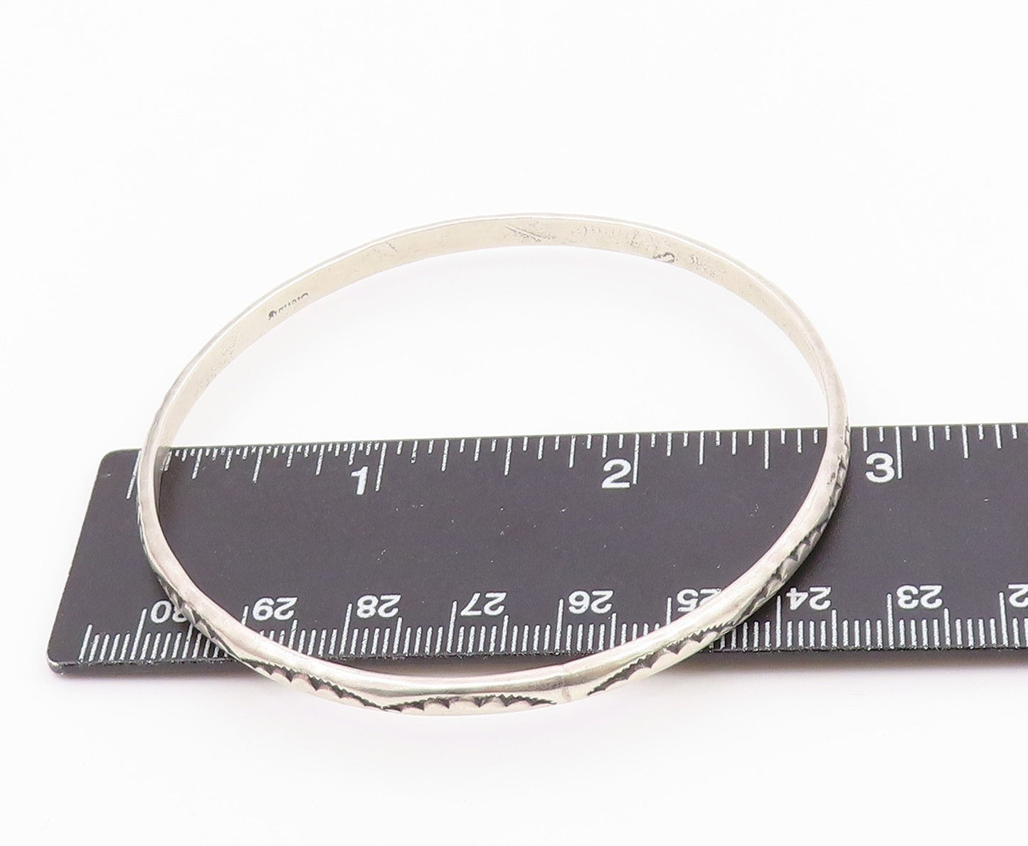 NAVAJO 925 Sterling Silver Vintage Etched Pattern Shiny Bangle Bracelet BT8214