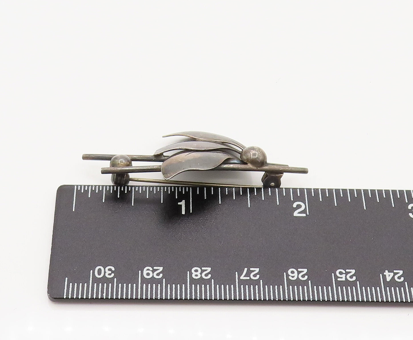 NE FROM DENMARK 925 Silver Vintage Minimalist Leaf Stem Brooch Pin BP10184