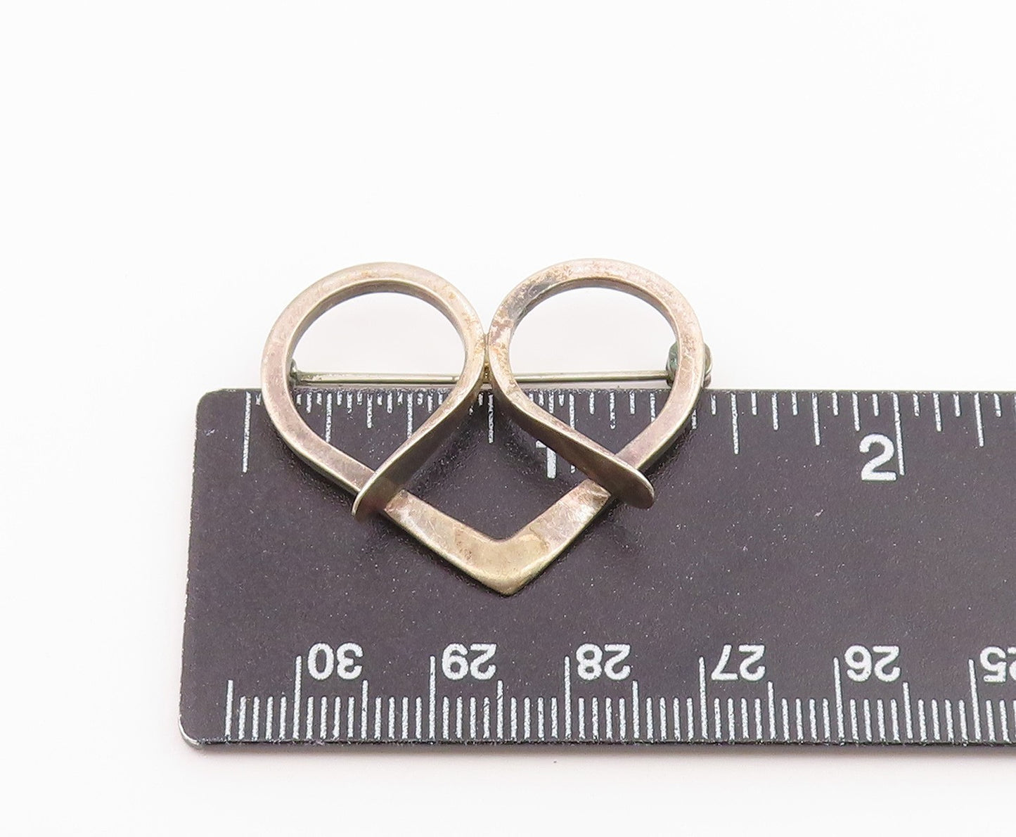 925 Sterling Silver Vintage Open Pretzel Knot Love Heart Brooch Pin BP9620