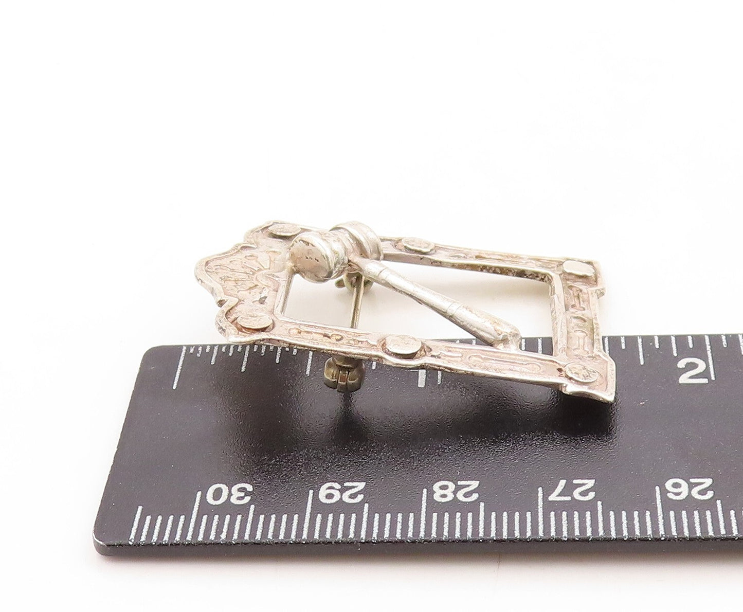 925 Sterling Silver Vintage Brooch Pin Designer Carved Frame & Hammer BP11323