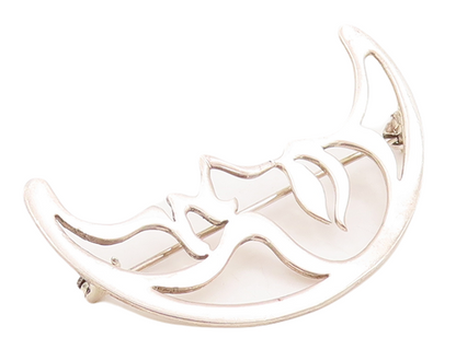 925 Sterling Silver Vintage Brooch Pin  Cutout Carved Half Moon Face  BP10987