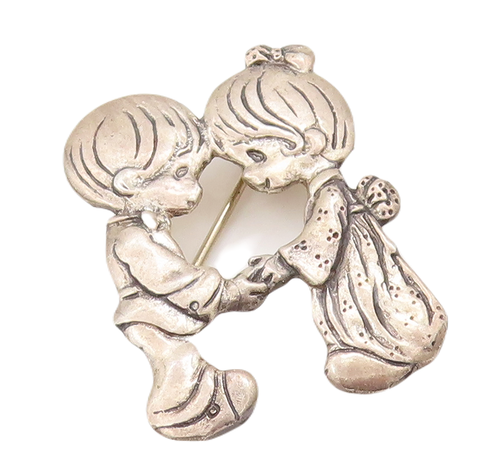 925 Sterling Silver Vintage Brooch Pin PMI Carved Kids Holding Hands  BP10960