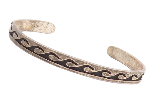 925 Sterling Silver Vintage Bracelet NAVAJO Swirly Waves Carved Cuff  BT10472